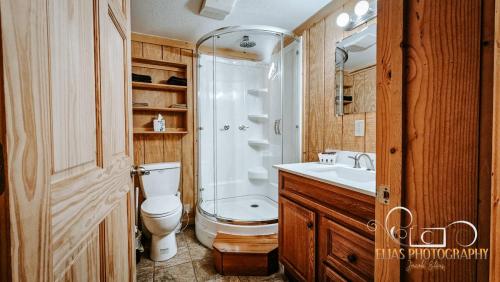 Standard Suite #4 - Bathroom